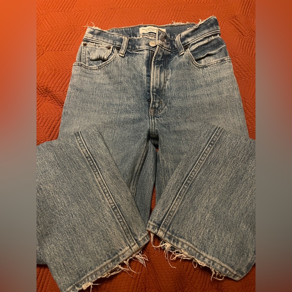 Abercrombie and fitch 90’s jeans